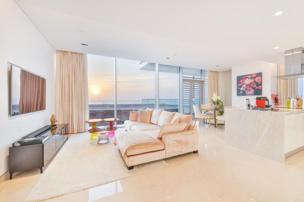 דובאי Posh 2 Bedroom Oceanfront Apt In The Heart Of Bluewaters Island מראה חיצוני תמונה