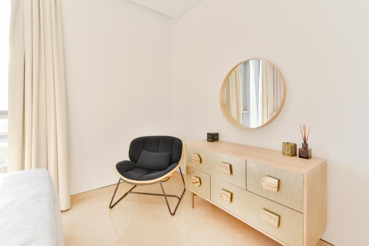 דובאי Posh 2 Bedroom Oceanfront Apt In The Heart Of Bluewaters Island מראה חיצוני תמונה
